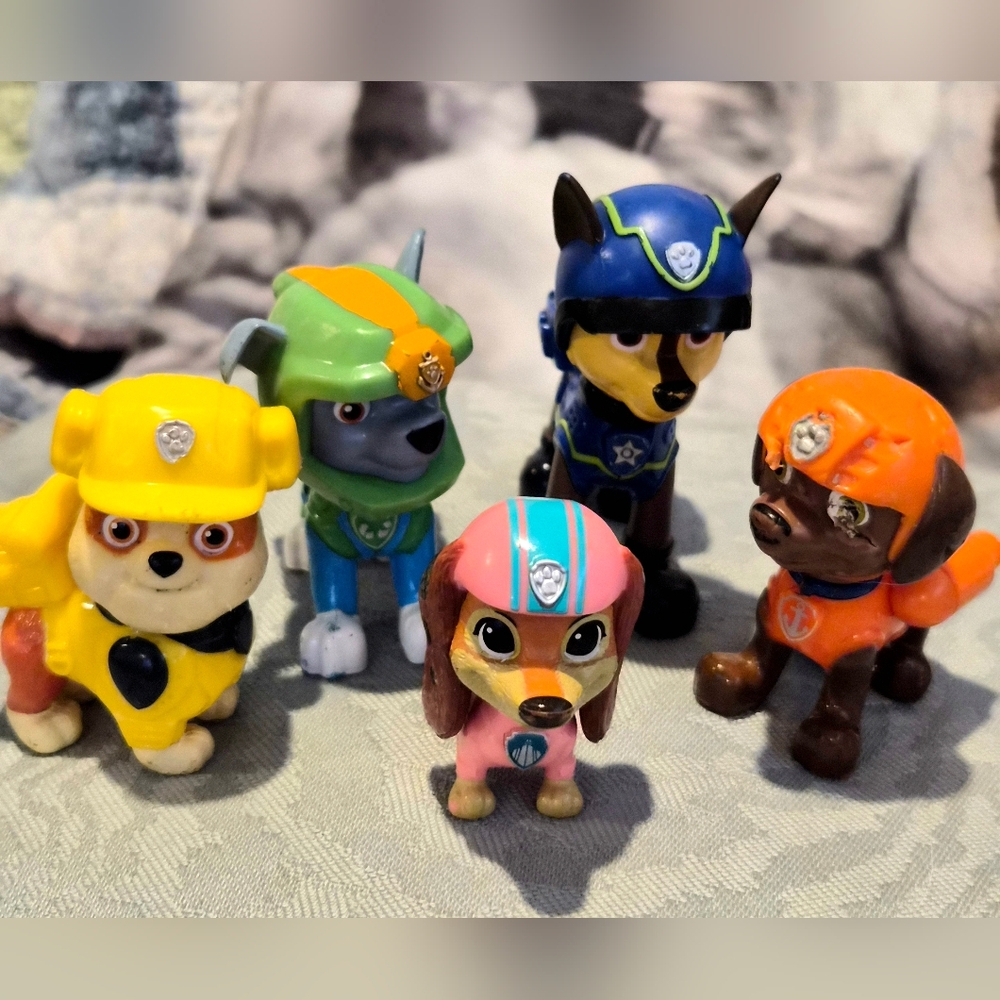 5 Paw Patrol Mini Pup Figures Set - Yellow, Green, Blue, Pink, Orange